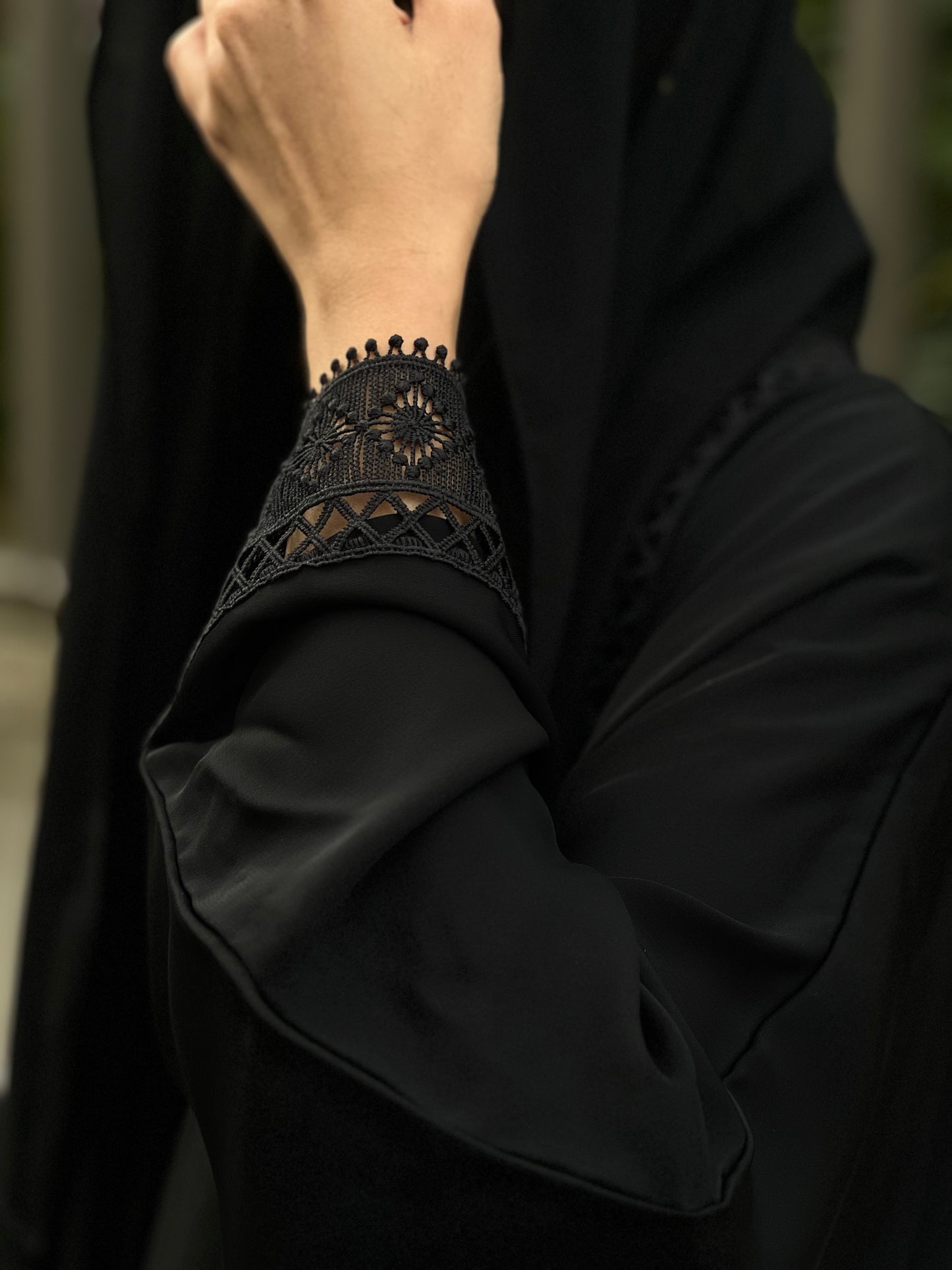 PRE ORDER - Safra Abaya in BLACK